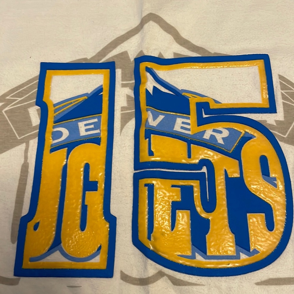 Vintage Carmelo Anthony Denver Nuggets T-shirt